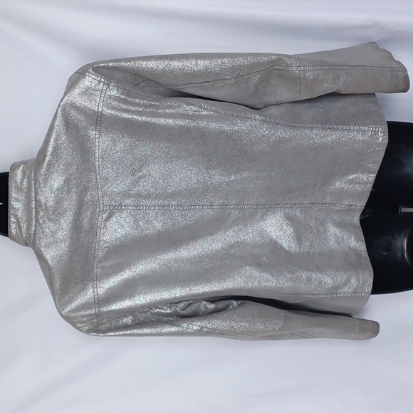 Chico’s silver leather jacket size 1 (8) - Picture 4 of 7